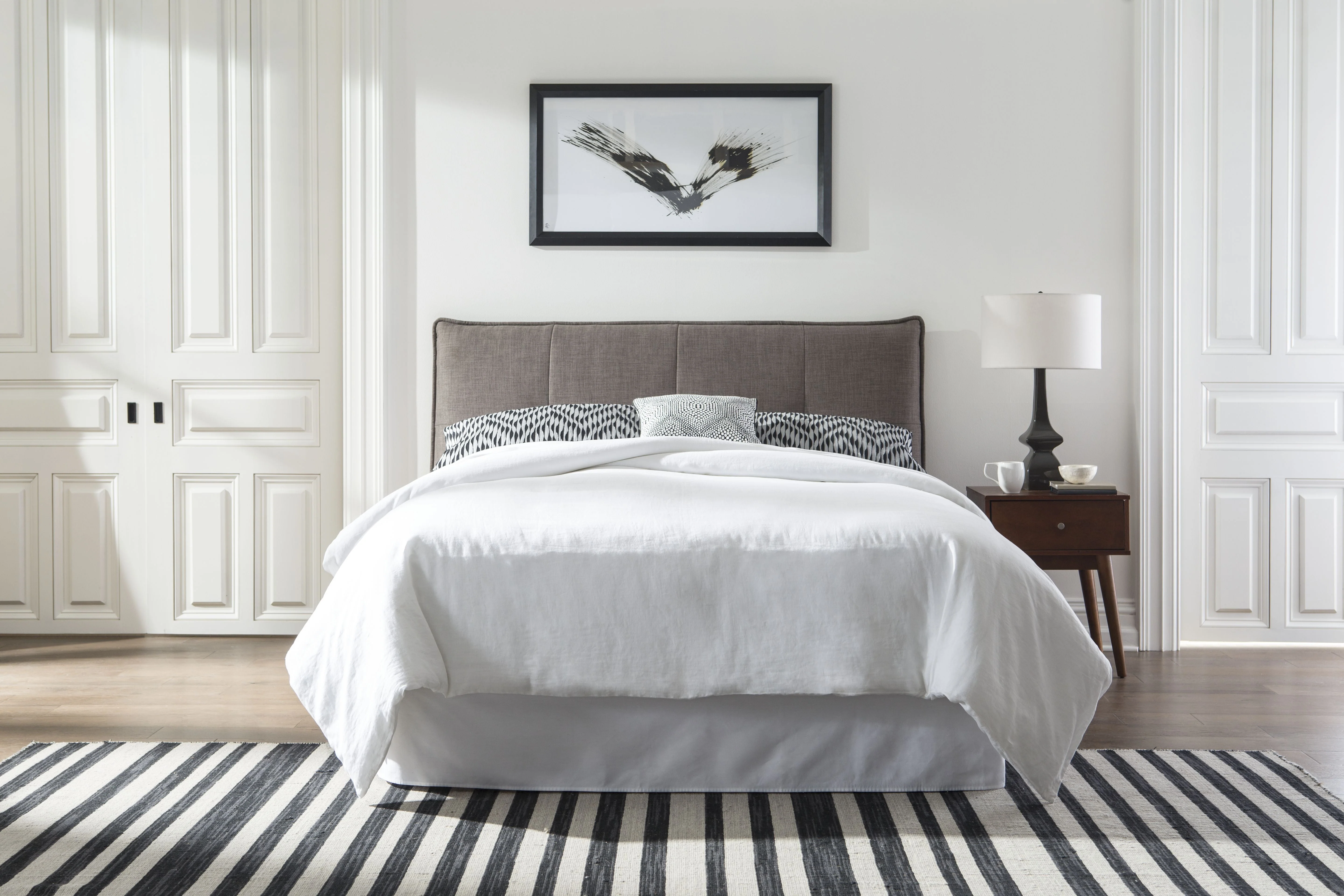 Adona Upholstered Footboard Full Storage Bed in Dolphin Linen - Image 2