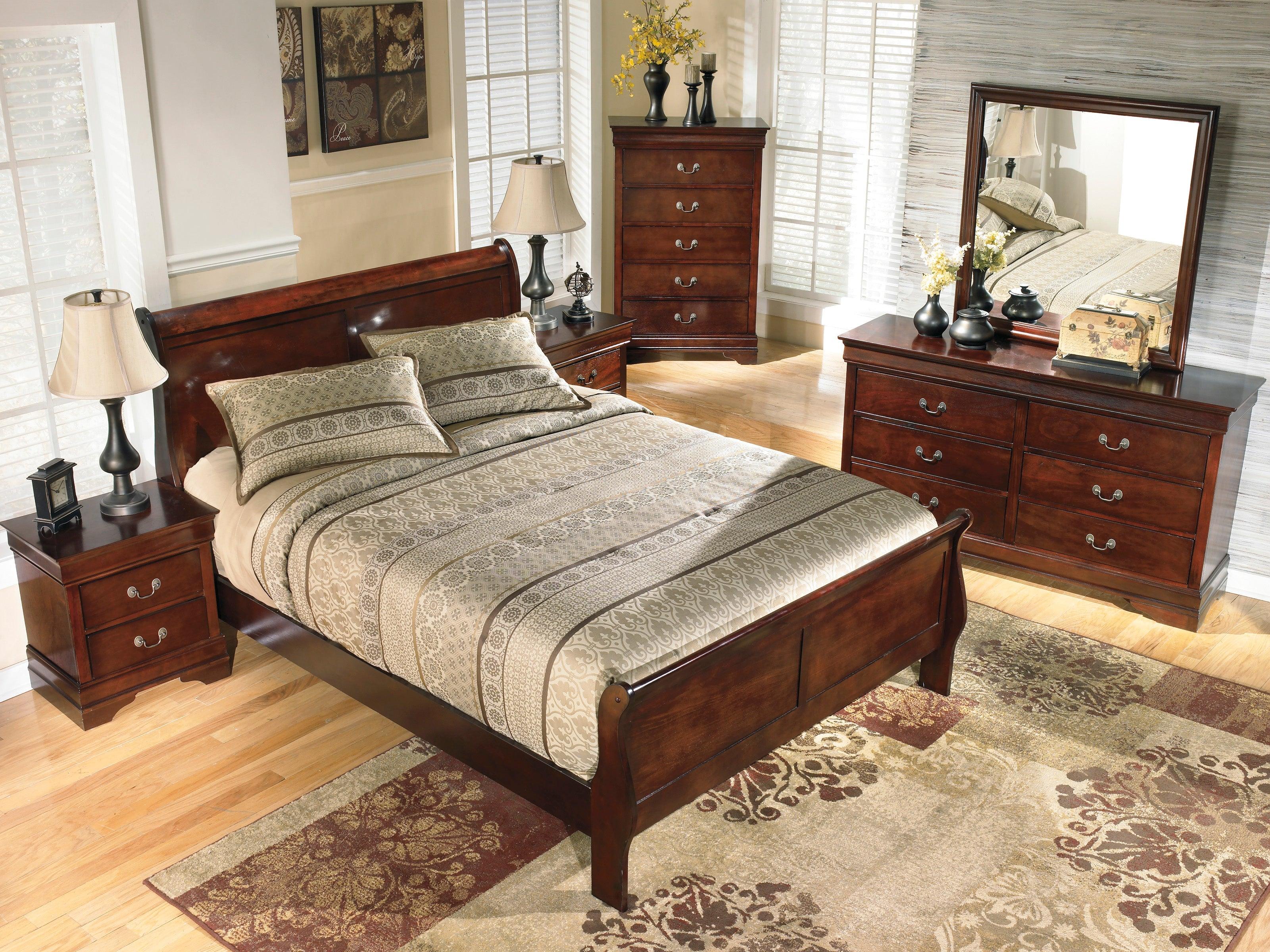 Alisdair Reddish Brown Sleigh Bedroom Set - Image 8
