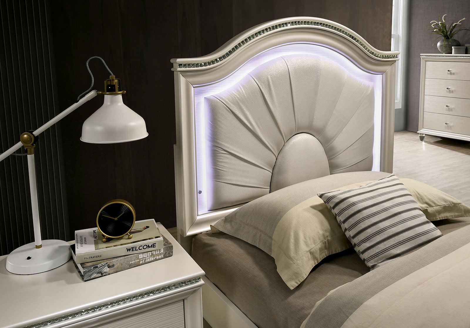 Allie Pearl White Twin Bed - Image 5