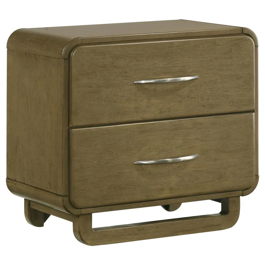 Amsbury Nutmeg 4-piece Queen Bedroom Set - Image 5