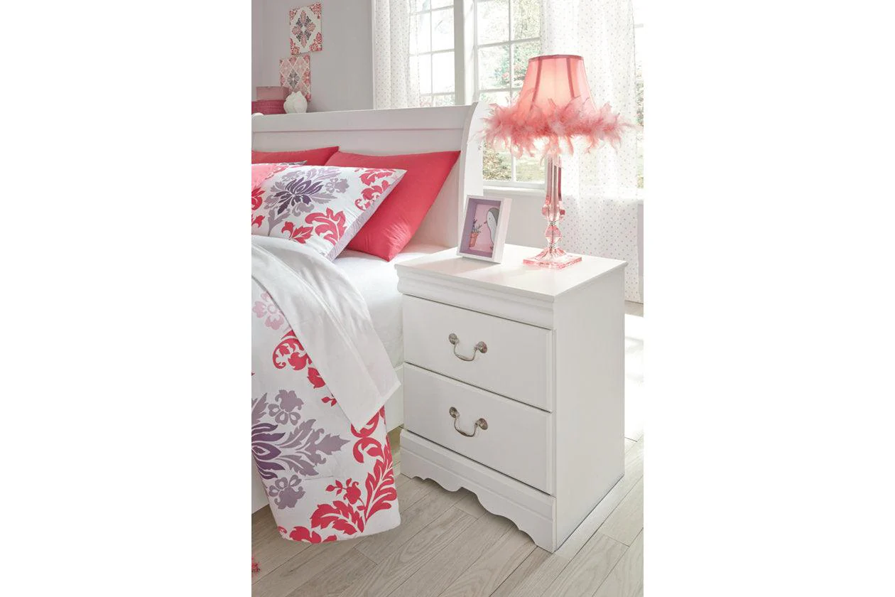 Anarasia White Nightstand - Image 2