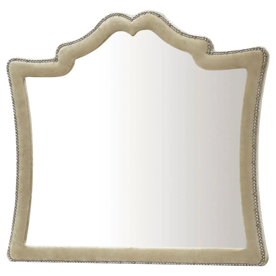 Antonella Ivory/Camel 5-Piece Upholstered Tufted Queen Bedroom Set - Image 5