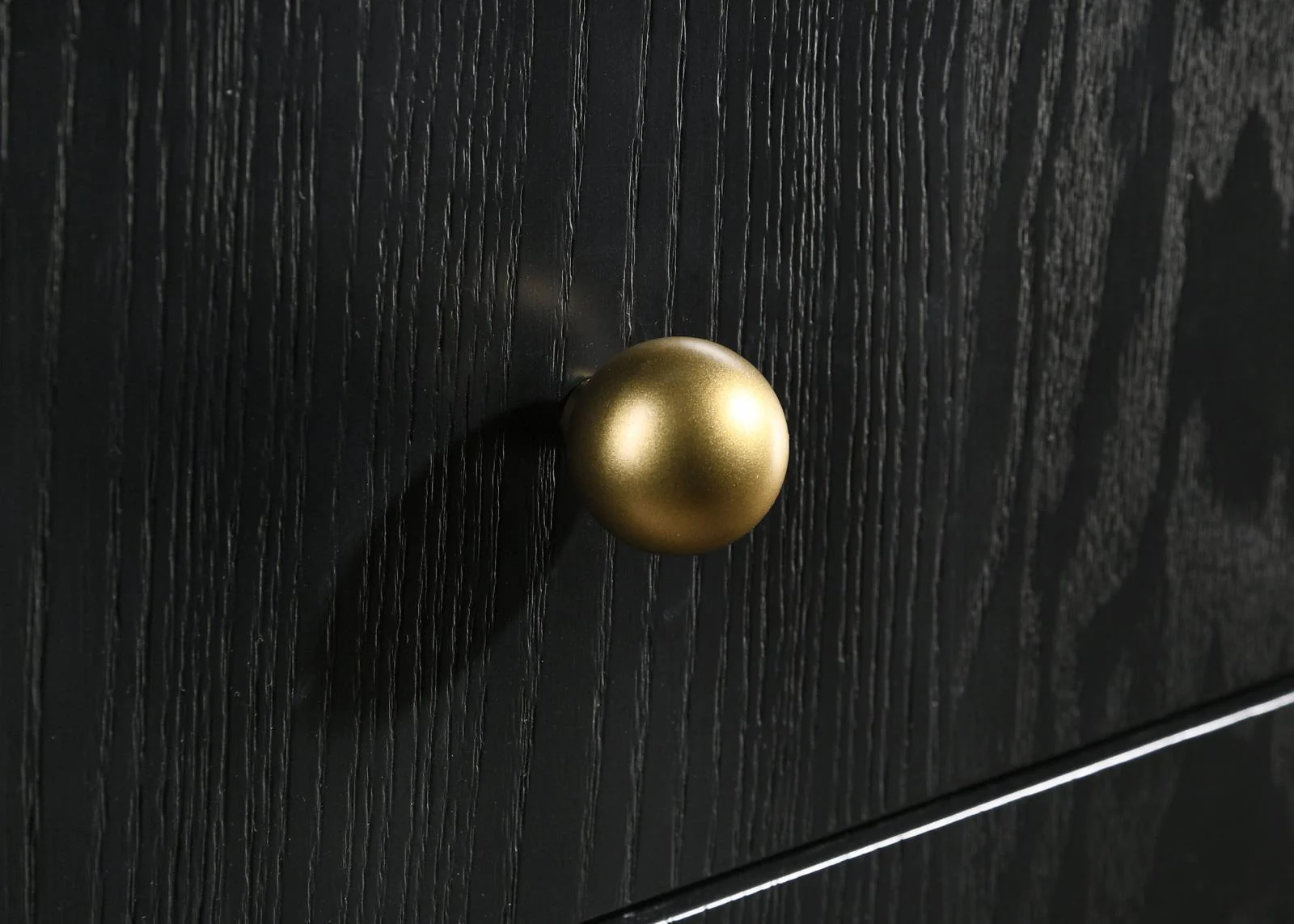 Arini Black 8-drawer Bedroom Dresser - Image 11