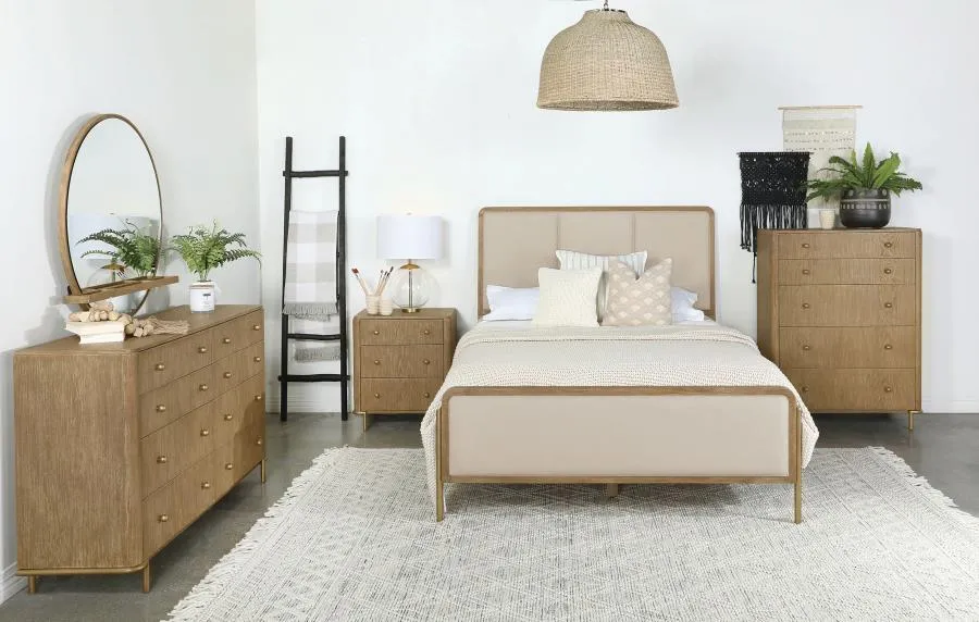 Arini Cream and Sand Wash 5-piece Queen Bedroom Set
