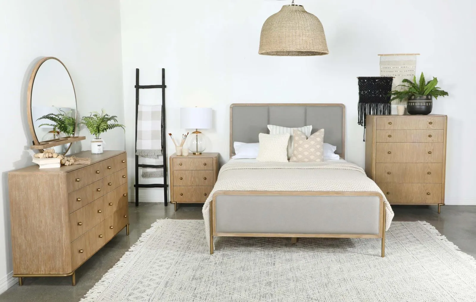 Arini Sand Wash 8-Drawer Dresser - Image 11
