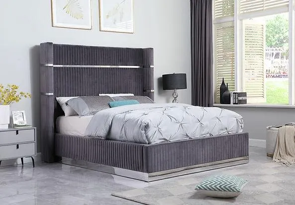 Aspen Grey Velvet King Platform Bed - Image 3