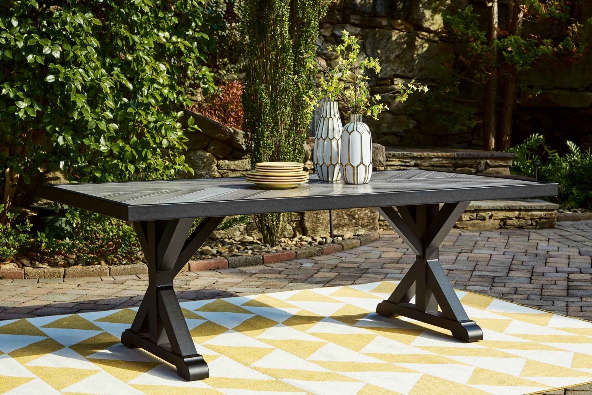 Beachcroft Black/Light Gray Outdoor Dining Table and 4 Chairs - Image 15