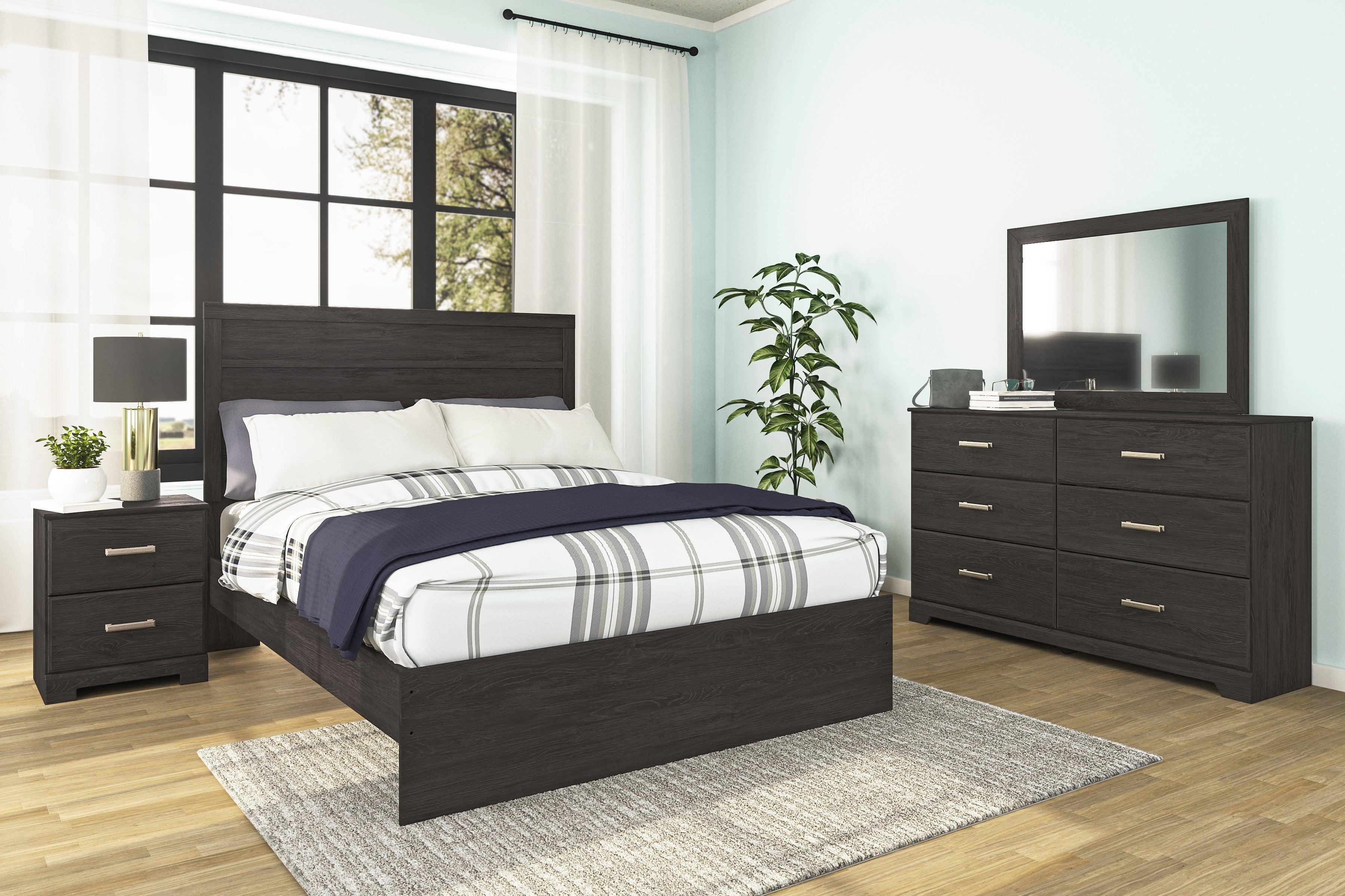 Belachime Black Panel Bedroom Set - Image 4