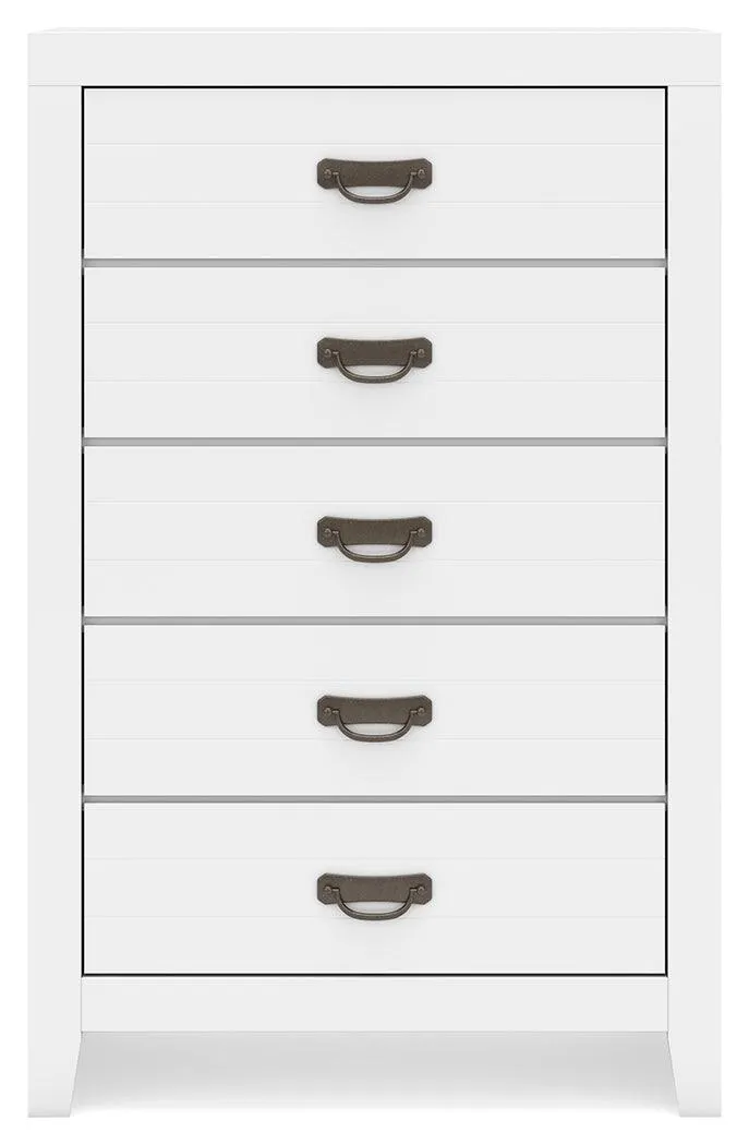Binterglen White Chest of Drawers - Image 3