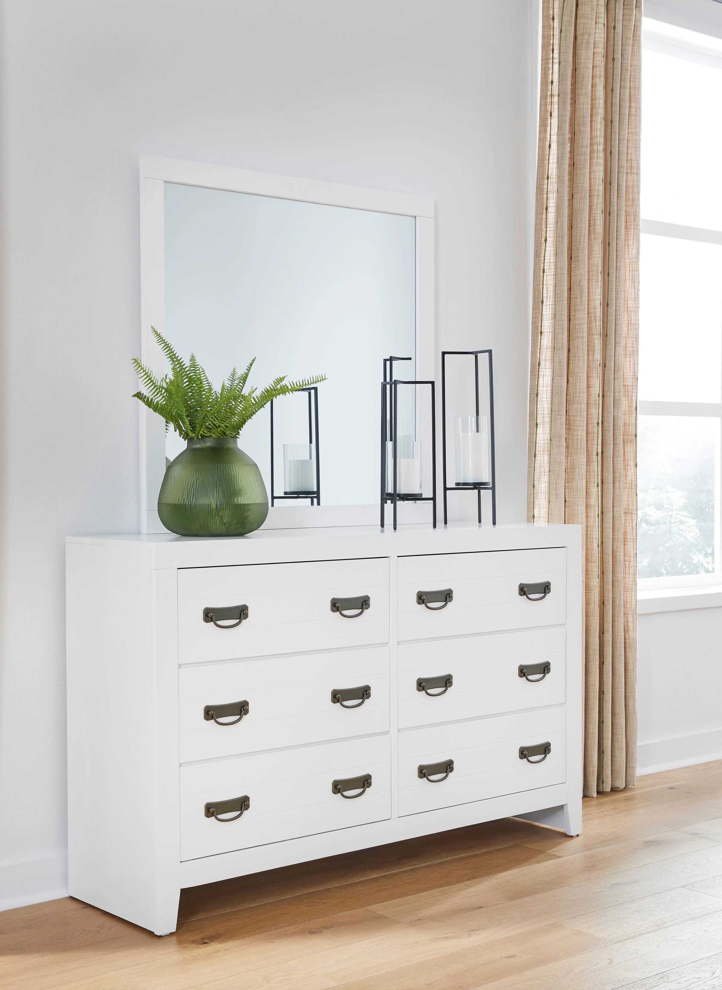 Binterglen White Panel Youth Bedroom Set - Image 15