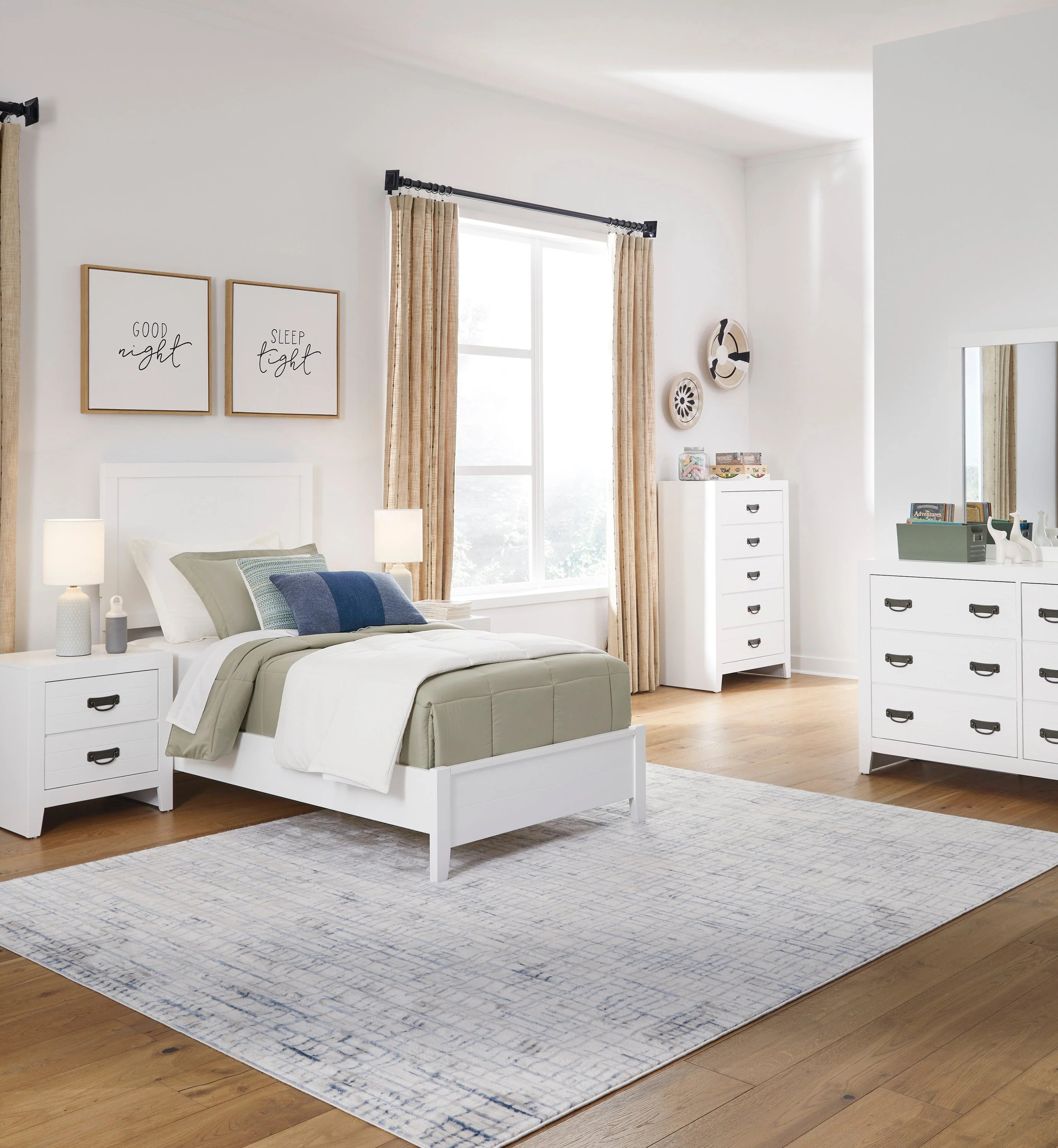 Binterglen White Panel Youth Bedroom Set - Image 2