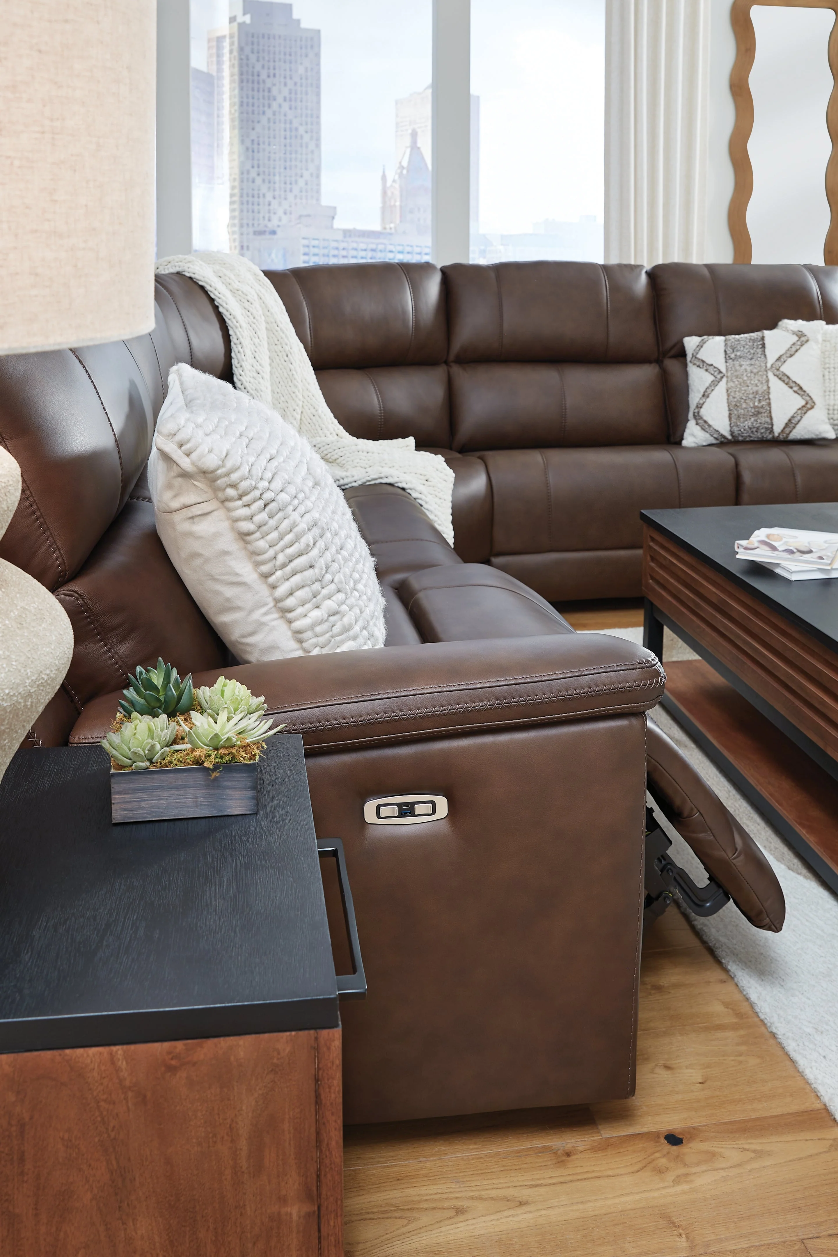 Bleckley Espresso 5-Piece Power Reclining Sectional - Image 4