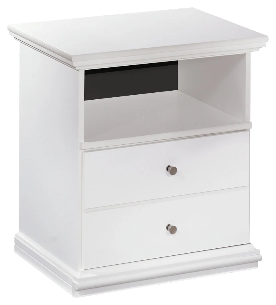 Bostwick Shoals Full Panel Bed with Mirrored Dresser, Chest and Nightstand in White - Image 17