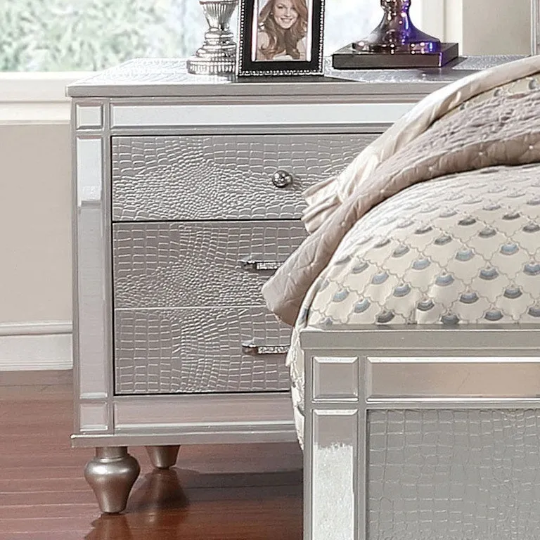 Brachium Silver 4-Piece Queen Bedroom Set - Image 3