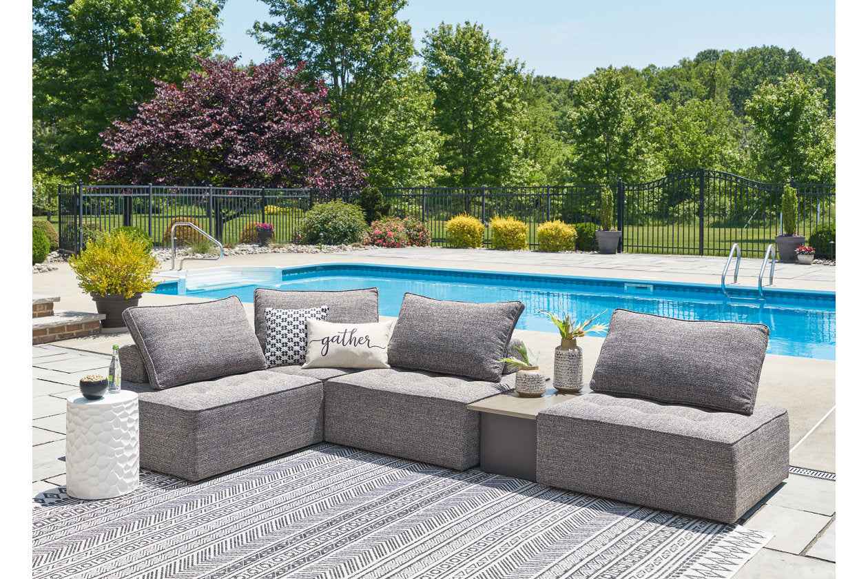 Bree Zee Brown 5-Piece Outdoor Sectional