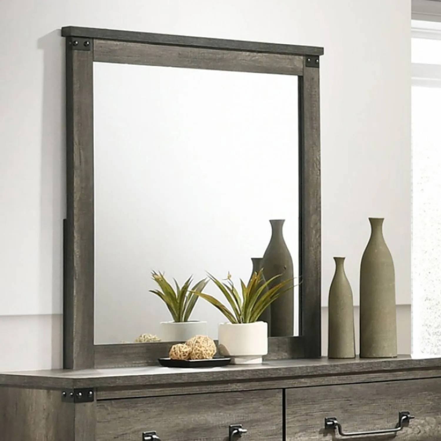 Britonale Rustic Gray 4-Piece Queen Bedroom Set - Image 5
