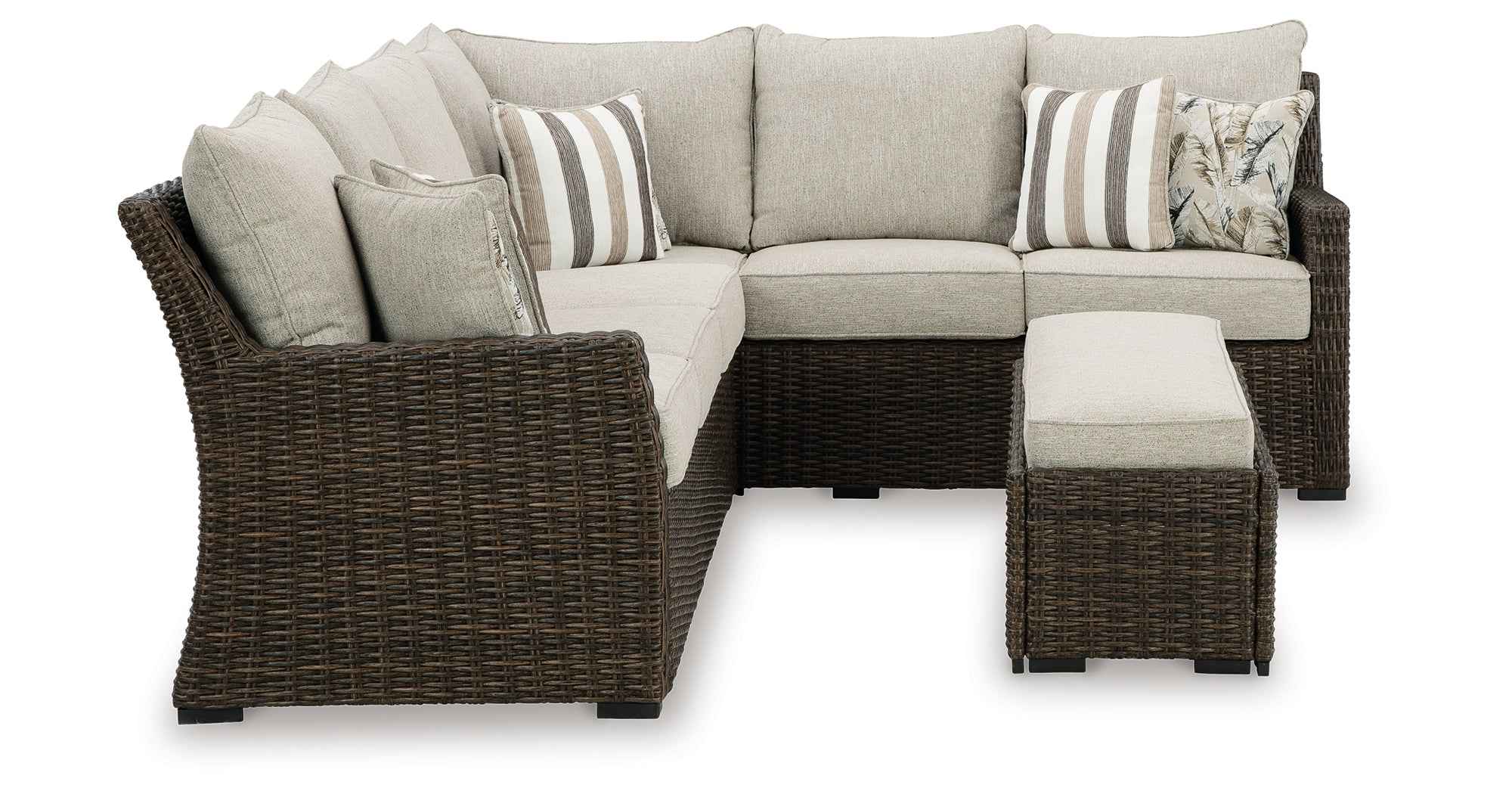 Brook Ranch Brown Outdoor Sectional Set with Lounge Chair and Coffee Table - Image 3