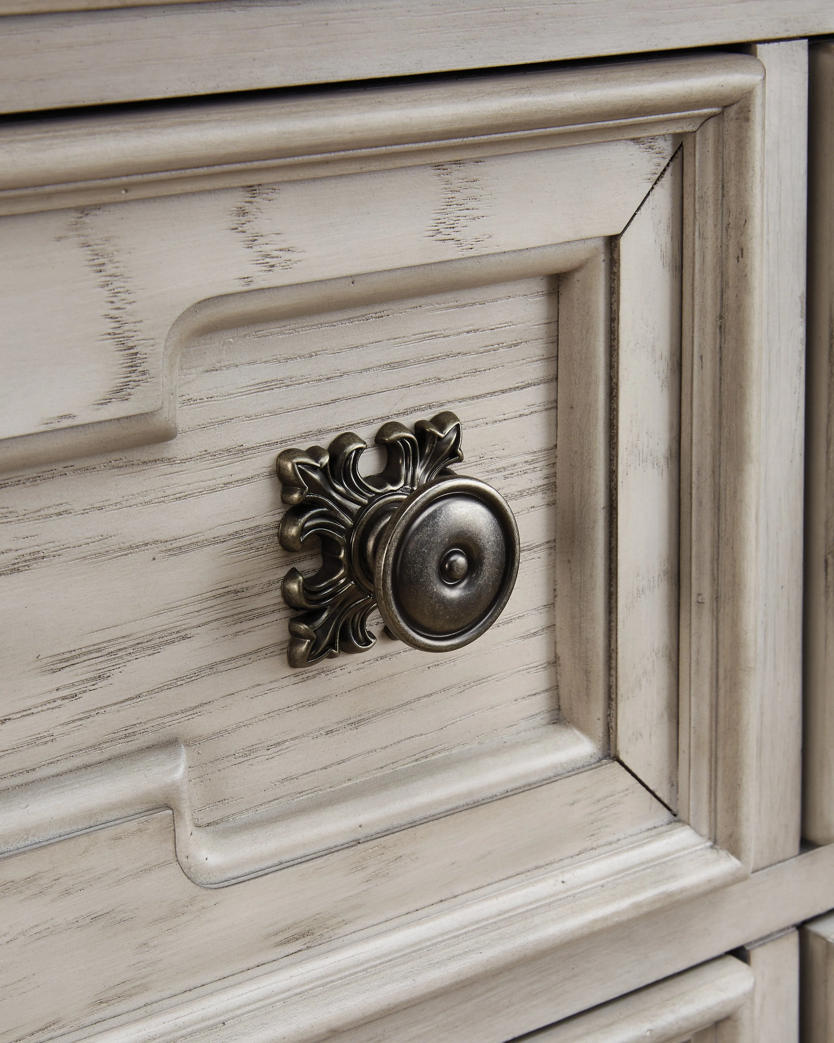 Bruchandi Antique White Nightstand - Image 9