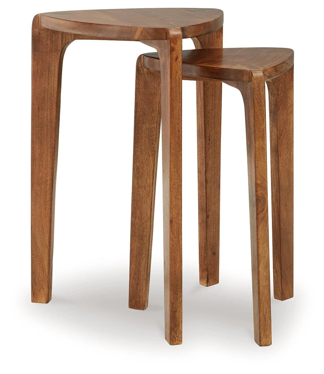 Brynnleigh Medium Brown Accent Table - Image 5