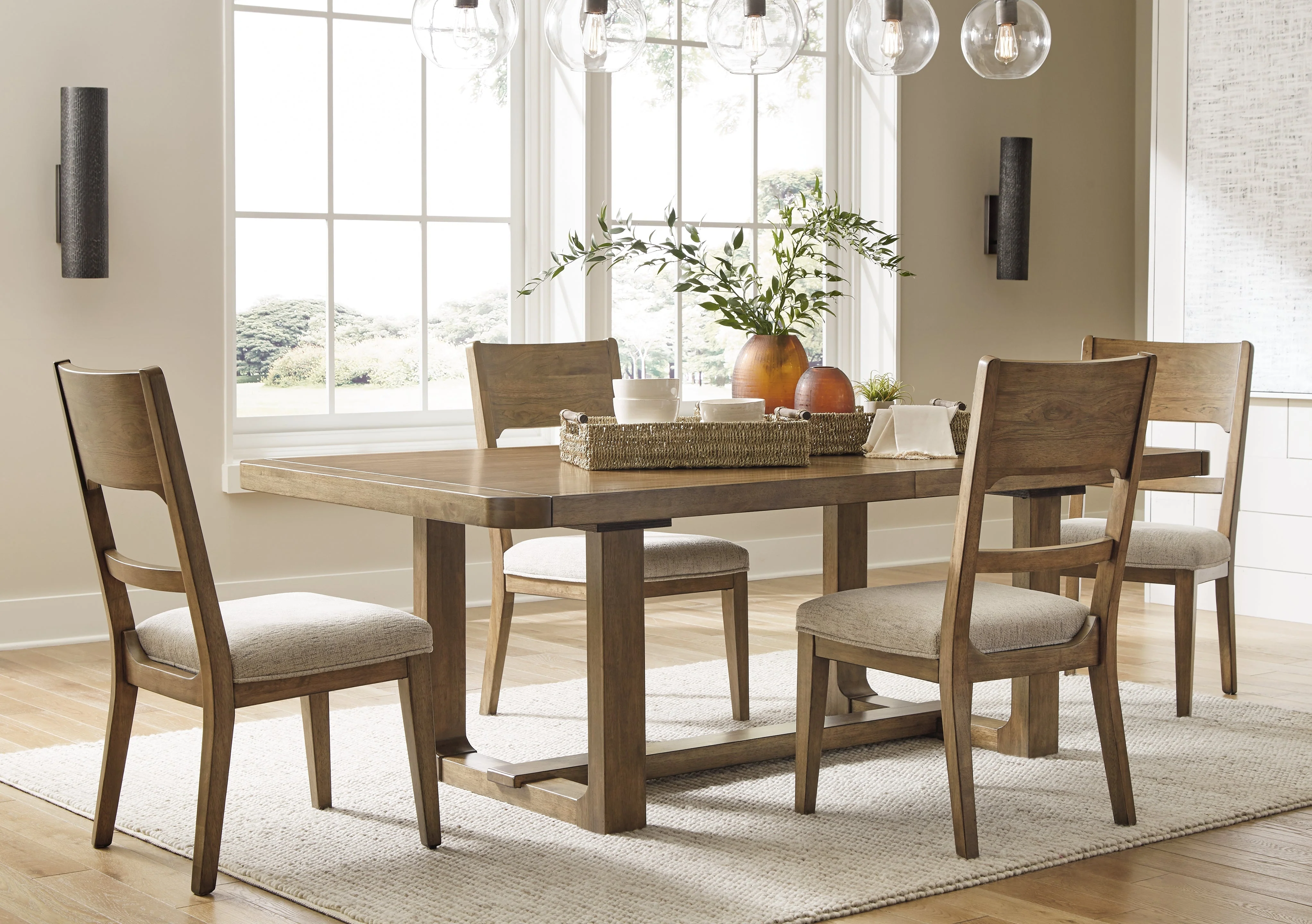 Cabalynn Light Brown Extension Dining Room Set - Image 3