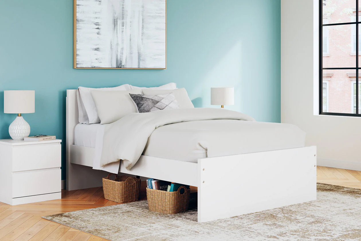 Cadmori Black/White Upholstered Platform Bedroom Set - Image 32