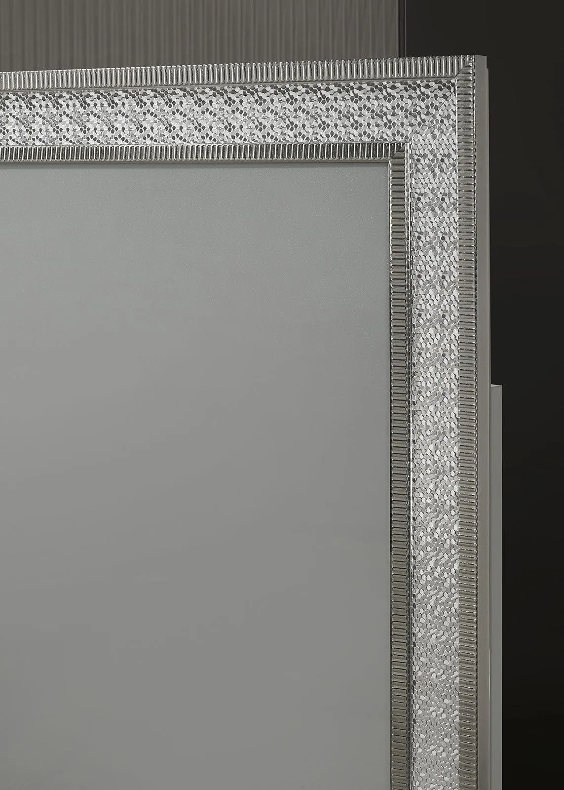 Cassiopeia Metallic Gray Queen Panel Bed - Image 4