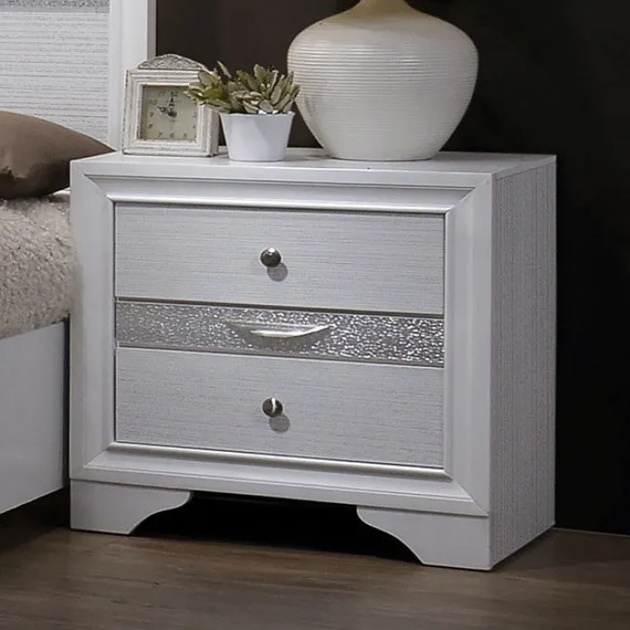 Chrissy White 4-Piece Queen Bedroom Set - Image 3
