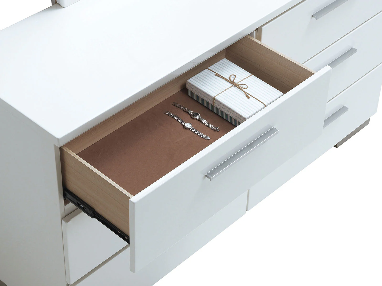 Christie White Dresser - Image 2