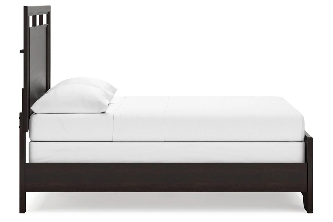 Covetown Dark Brown Full Panel Bed - Image 8