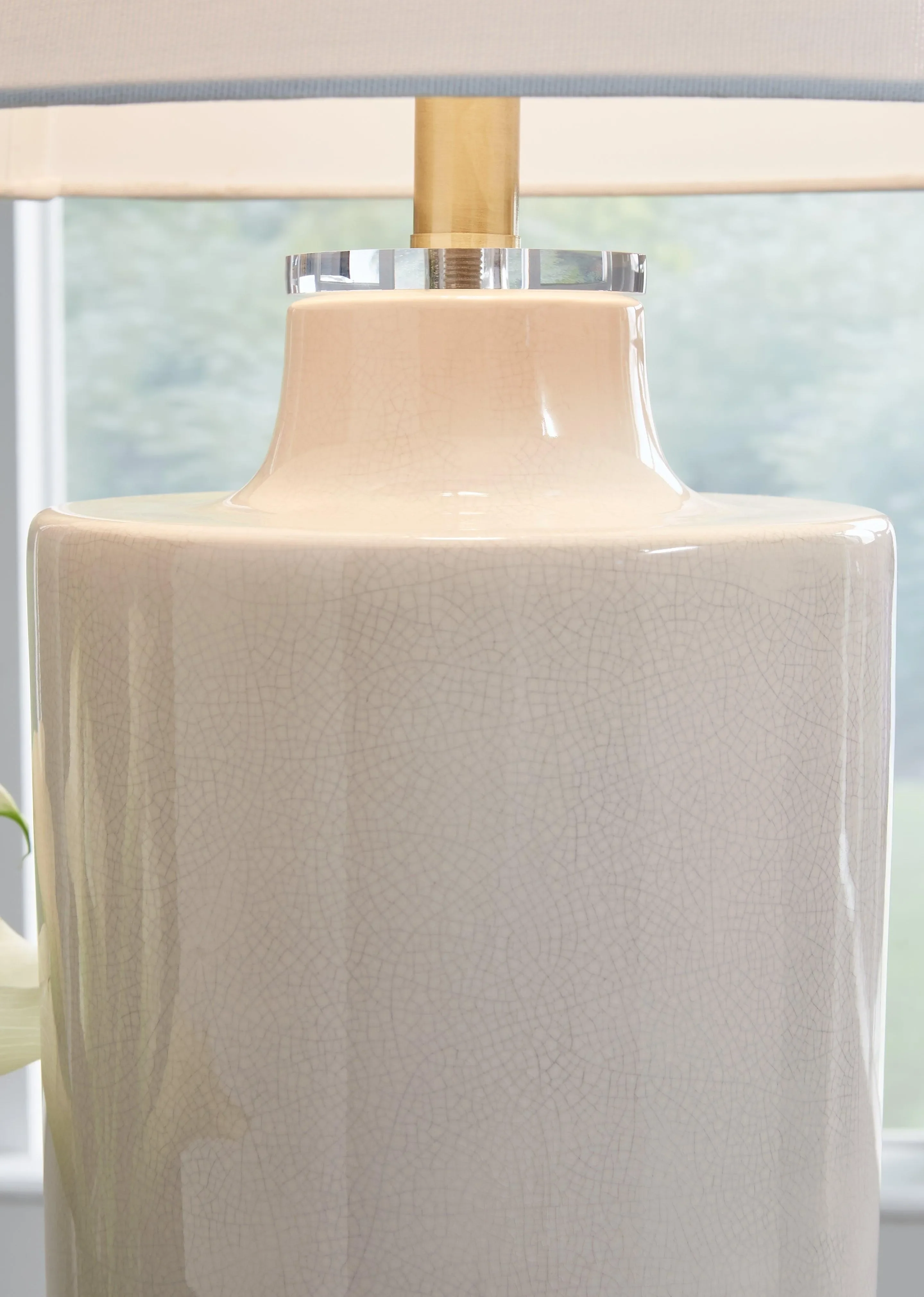 Cylener Off White Table Lamp - Image 3