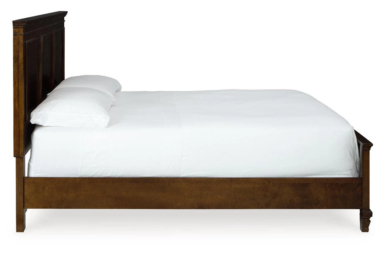 Danabrin Brown King Panel Bed - Image 7
