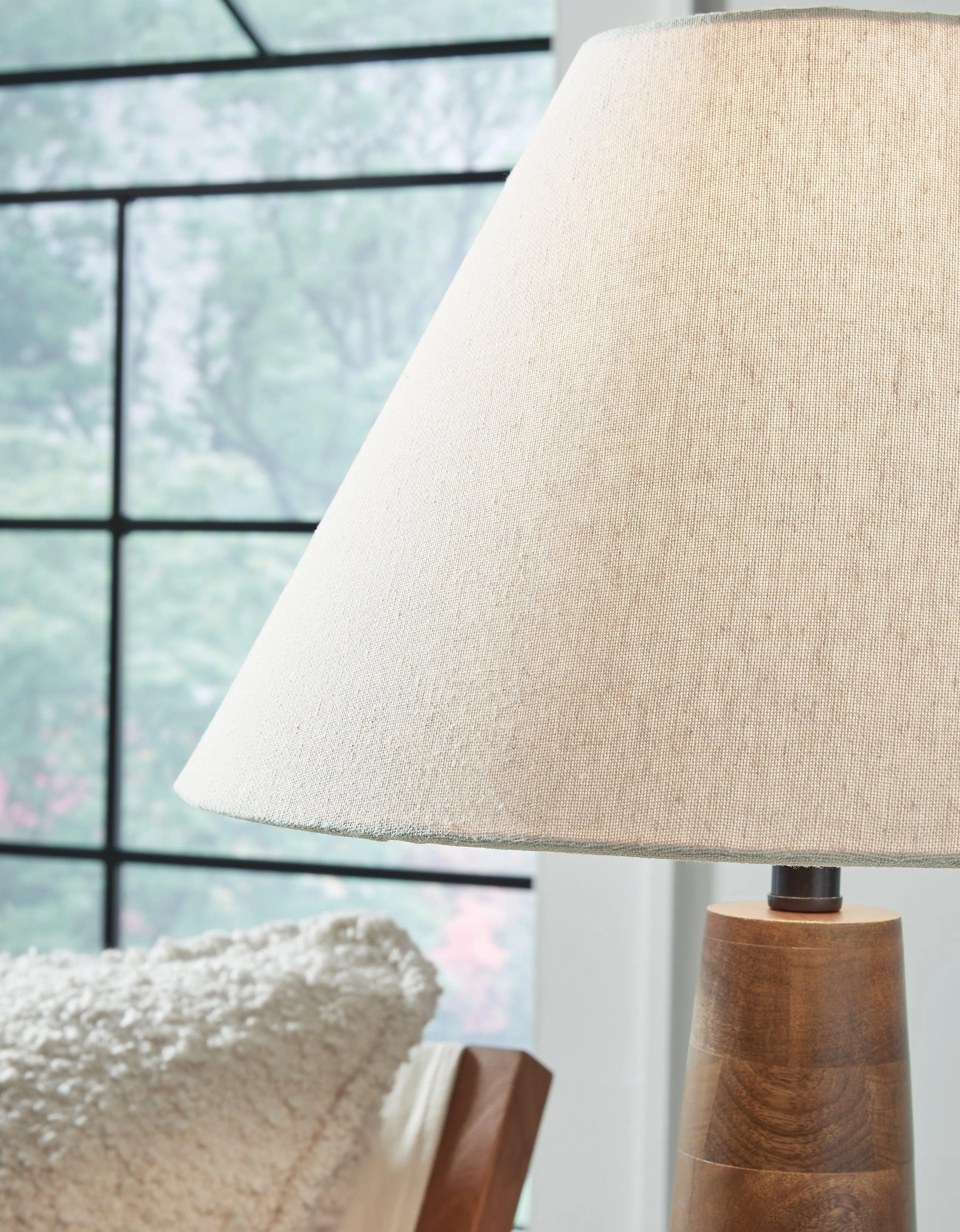 Danset Brown Table Lamp - Image 2
