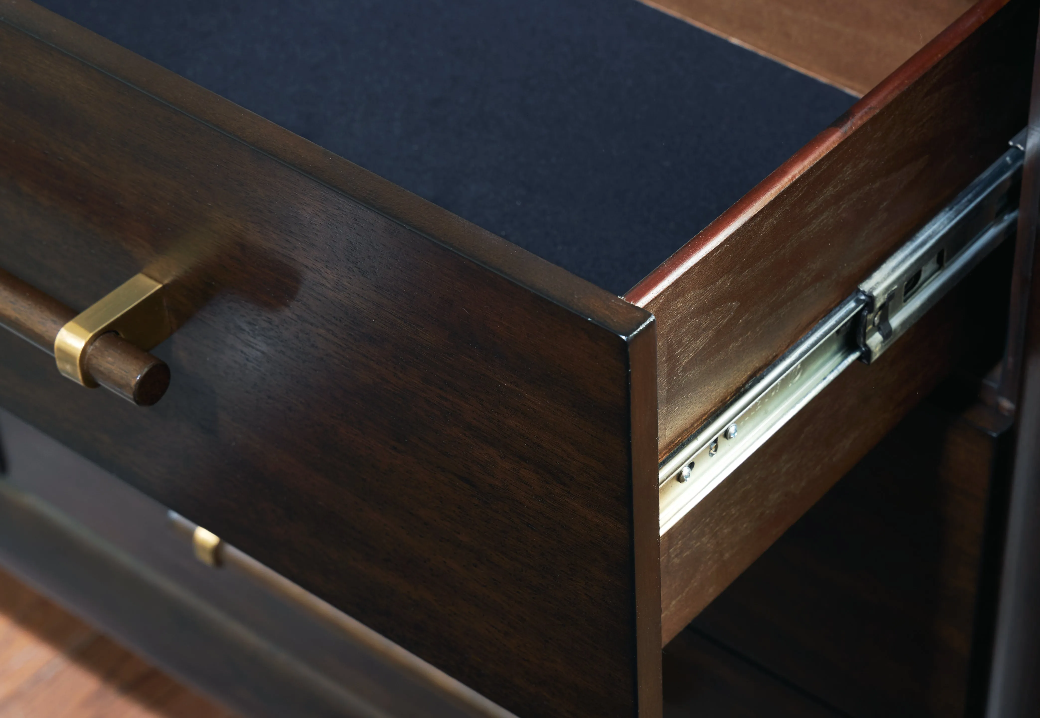 Dantenton Merlot Dresser - Image 5