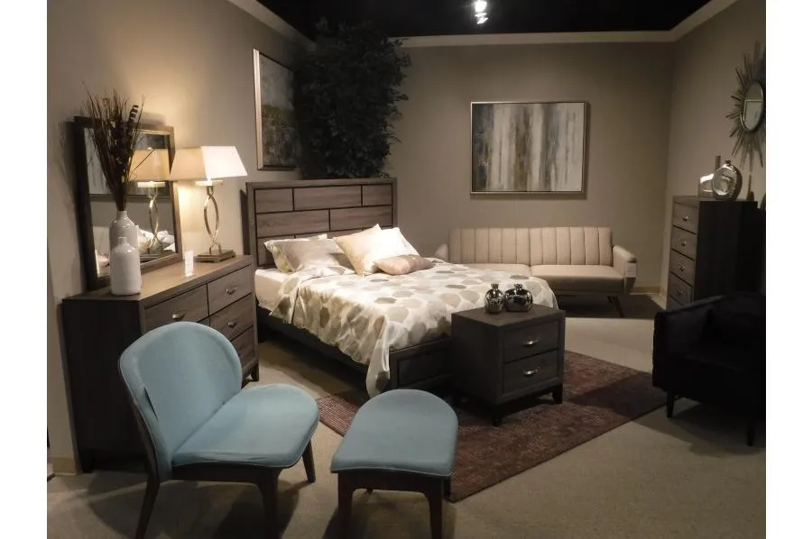 Davi Gray Panel Bedroom Set - Image 9
