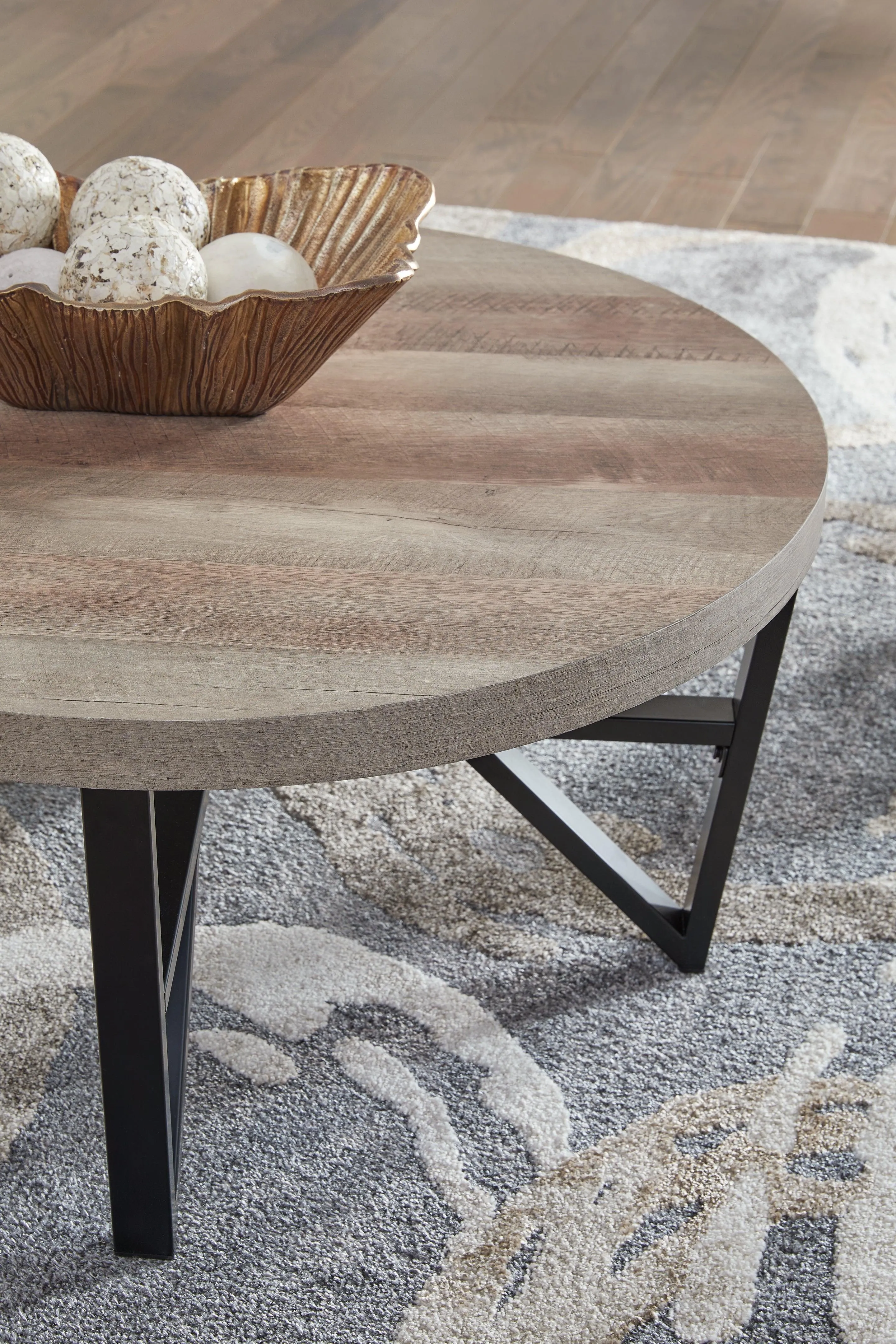 Deanlee Grayish Brown/Black Table - Image 3