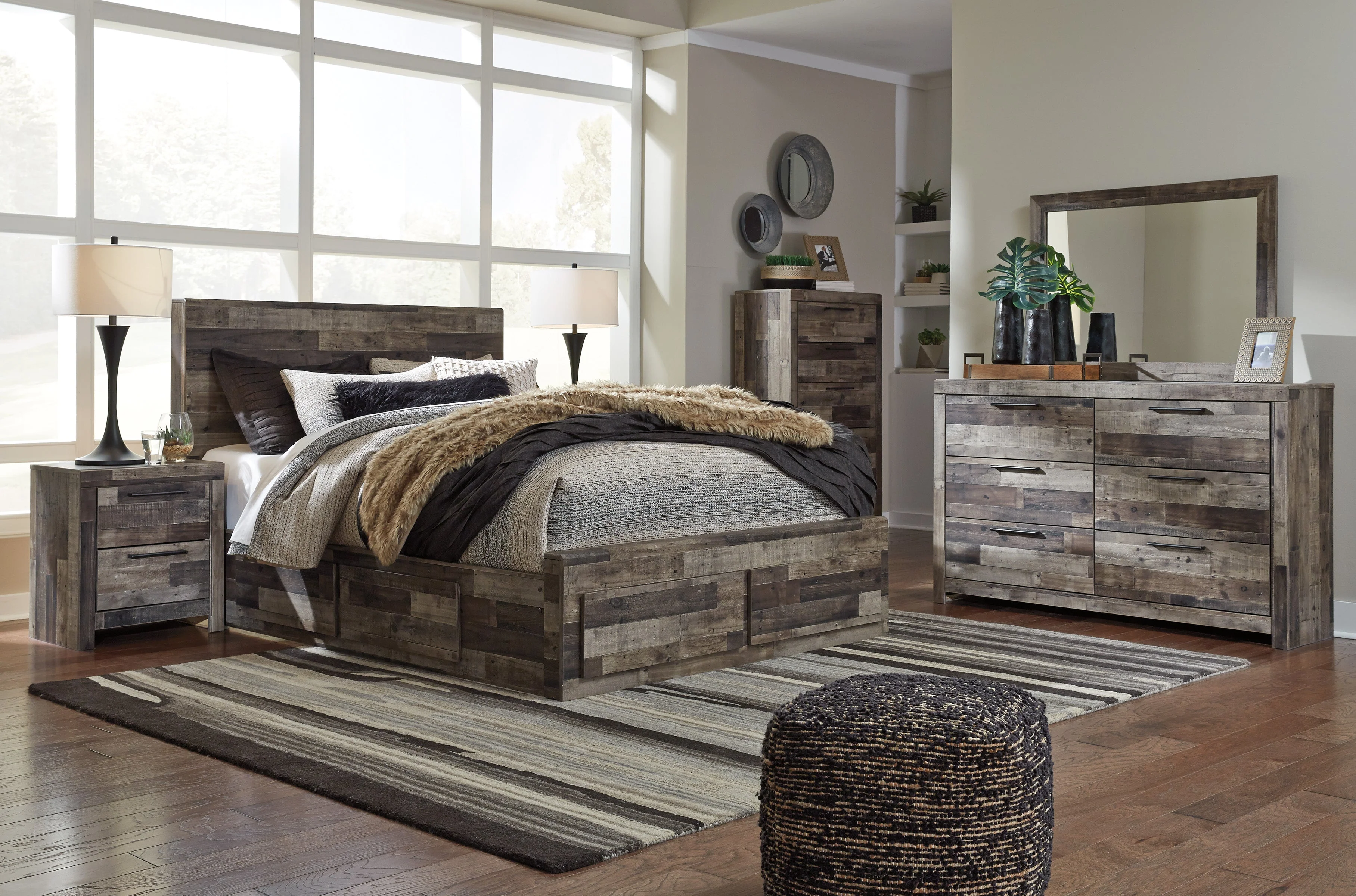 Derekson Multi Gray Storage Platform Bedroom Set with 6 Drawers - Image 2