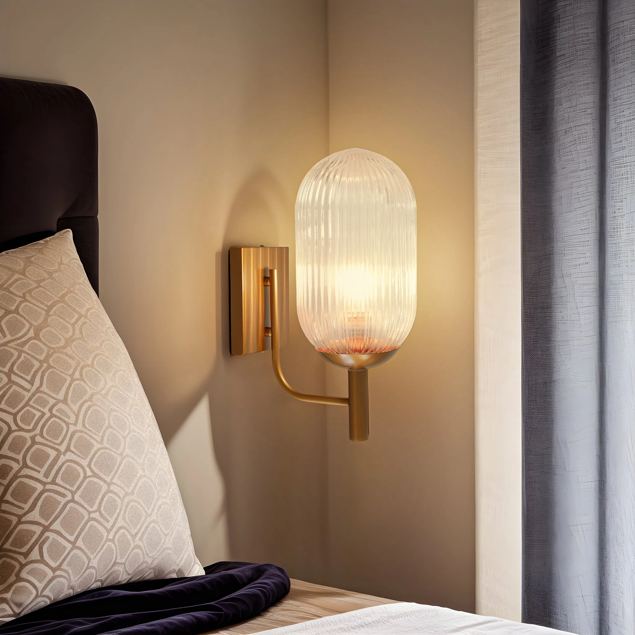 Dewdrop Wall Lamp - Bronze and Clear - Image 2