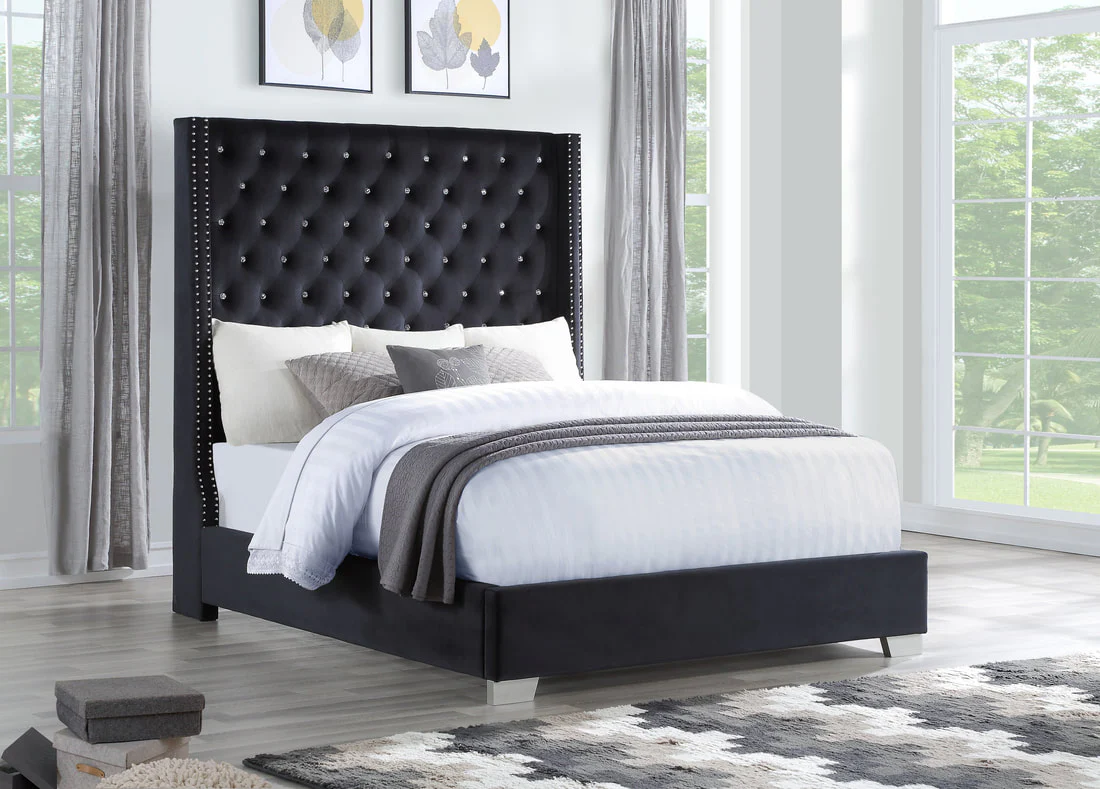 Diamond Tufted Black Velvet 6 FT King Bed