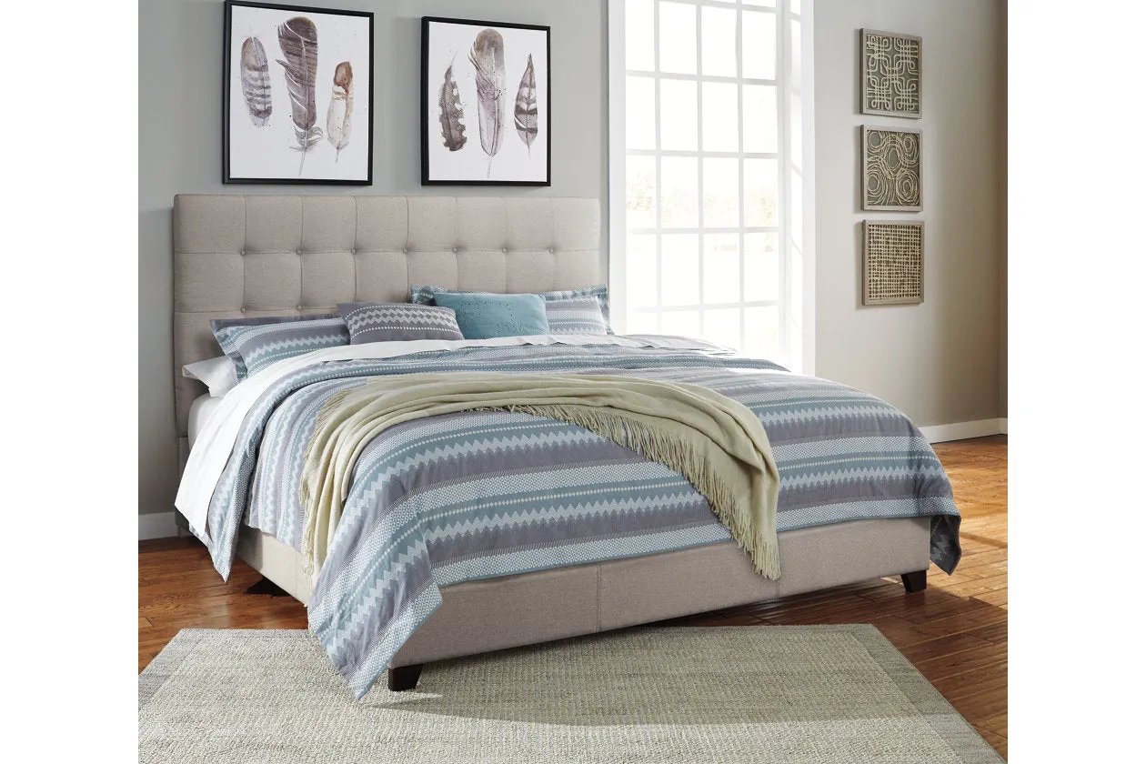 Dolante Beige King Upholstered Bed - Image 3