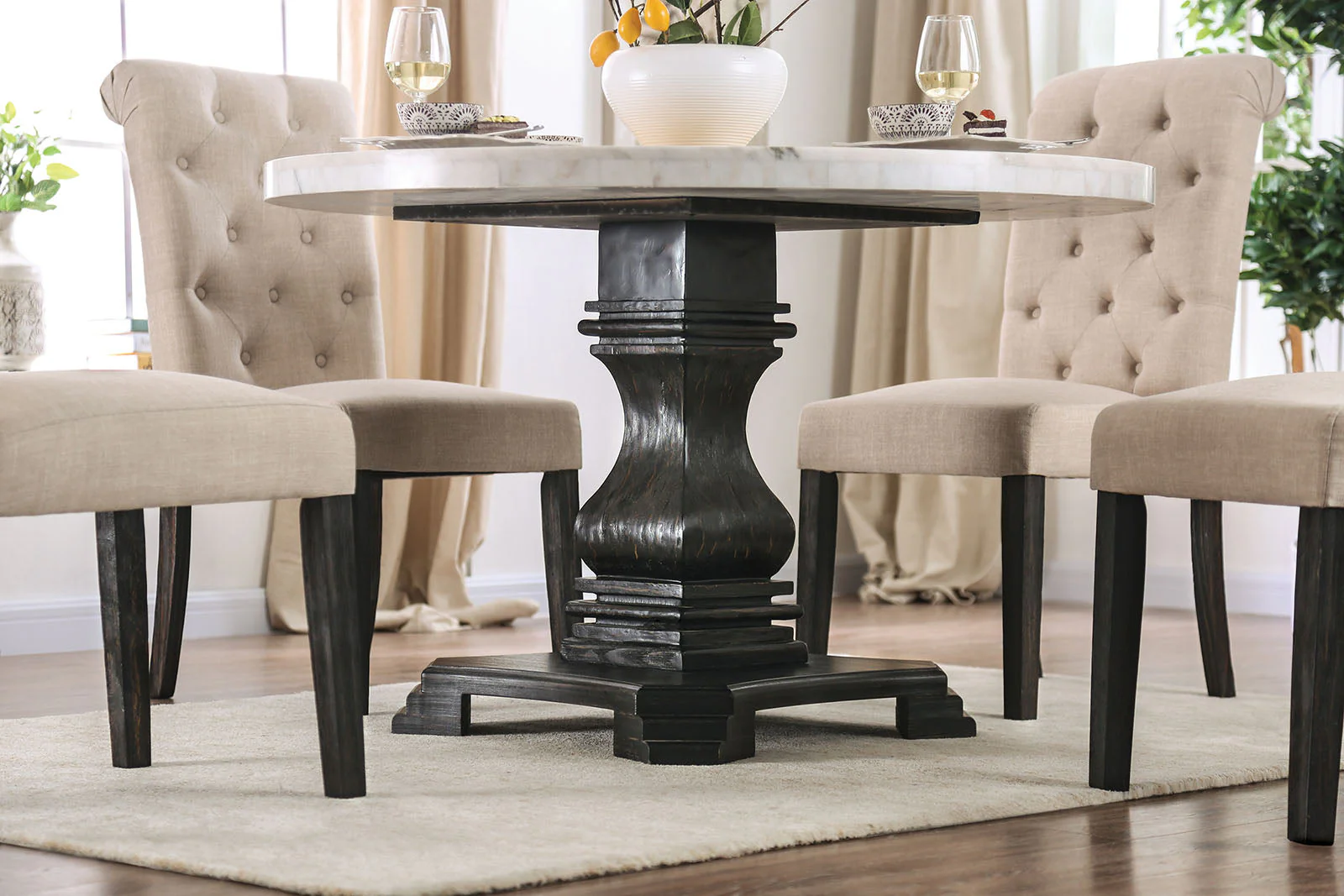 Elfredo White/Antique Black Round Table - Image 3