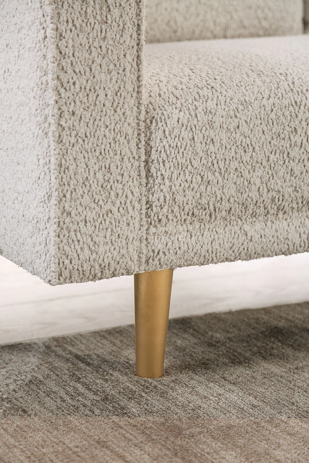 Elverum Off-White Loveseat - Image 3