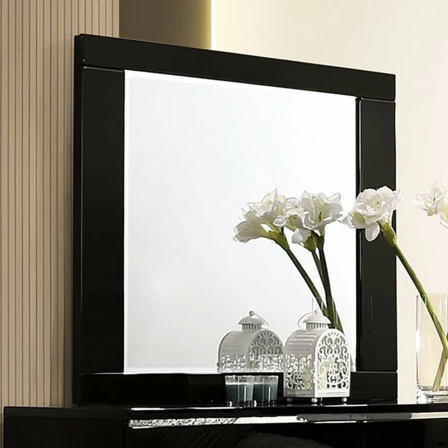 Erlach Black/Chrome 4-Piece Queen Bedroom Set - Image 5