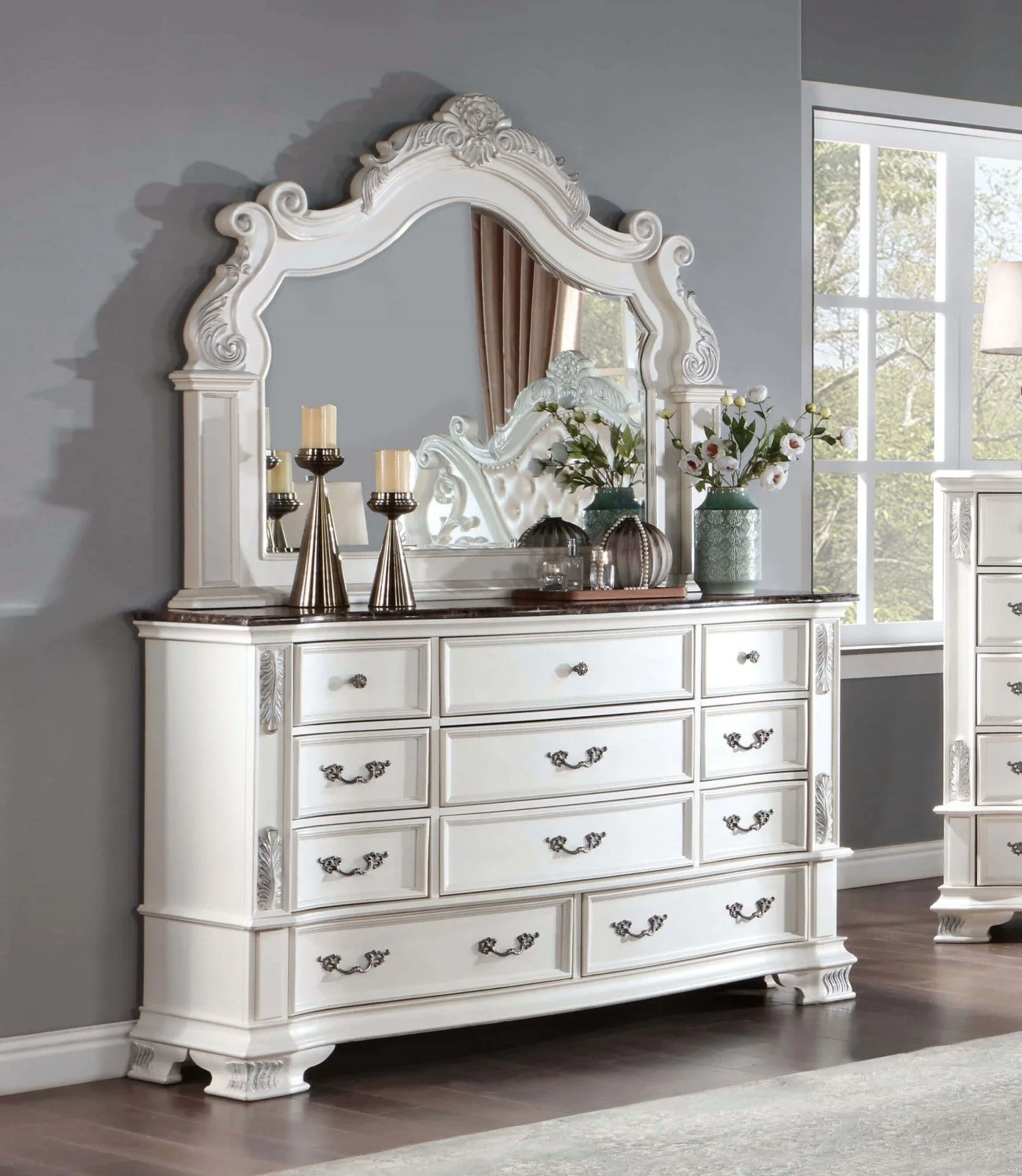 Esparanza Pearl White 5-Piece Queen Bedroom Set - Image 7