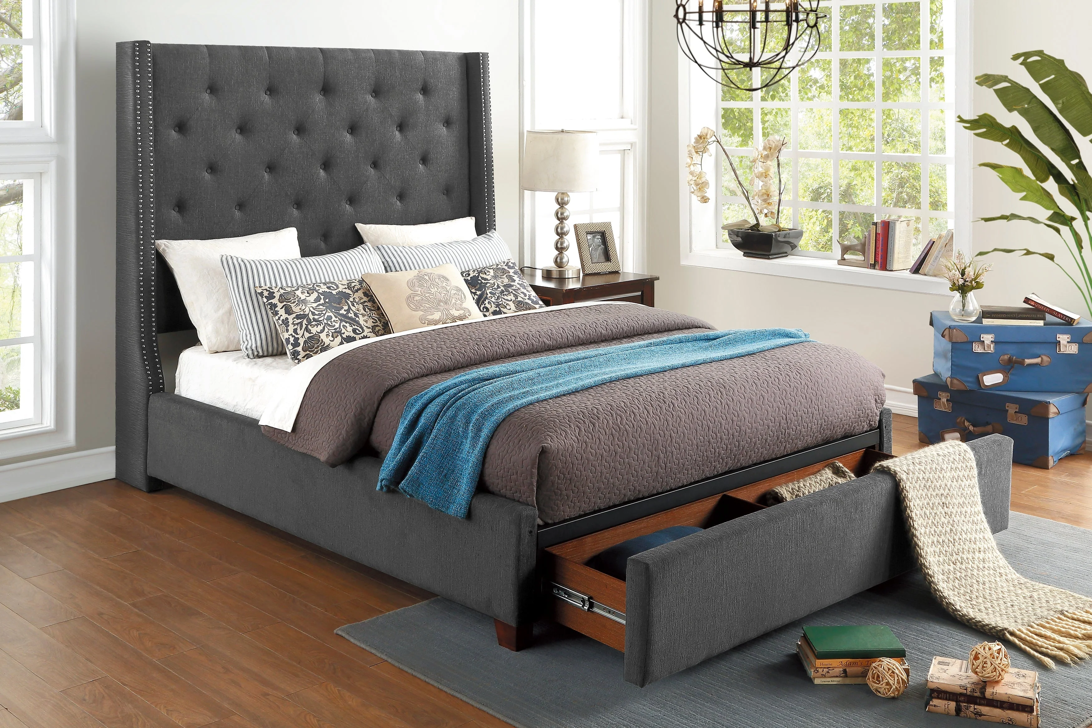Fairborn Gray California King Upholstered Storage Platform Bed - Image 6