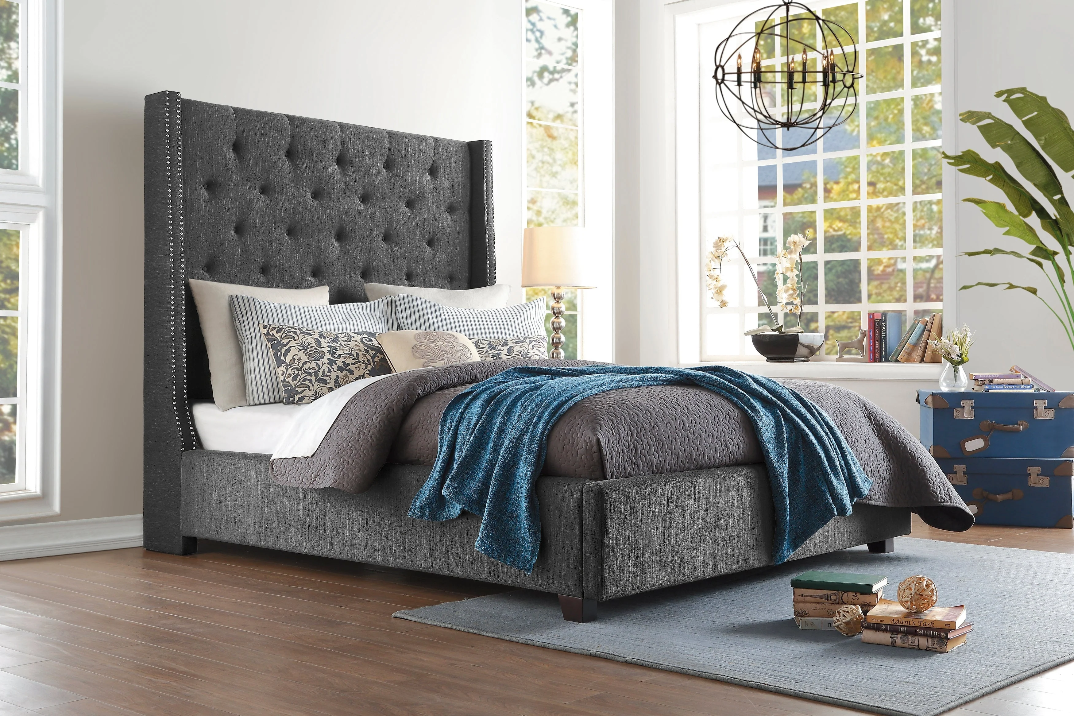 Fairborn Gray California King Upholstered Storage Platform Bed - Image 8