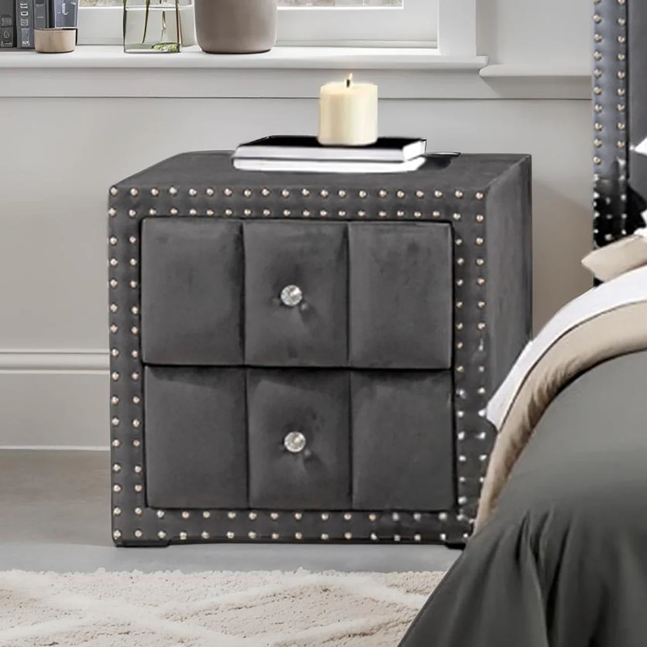 Farese Dark Gray Queen Bedroom Set - Image 3