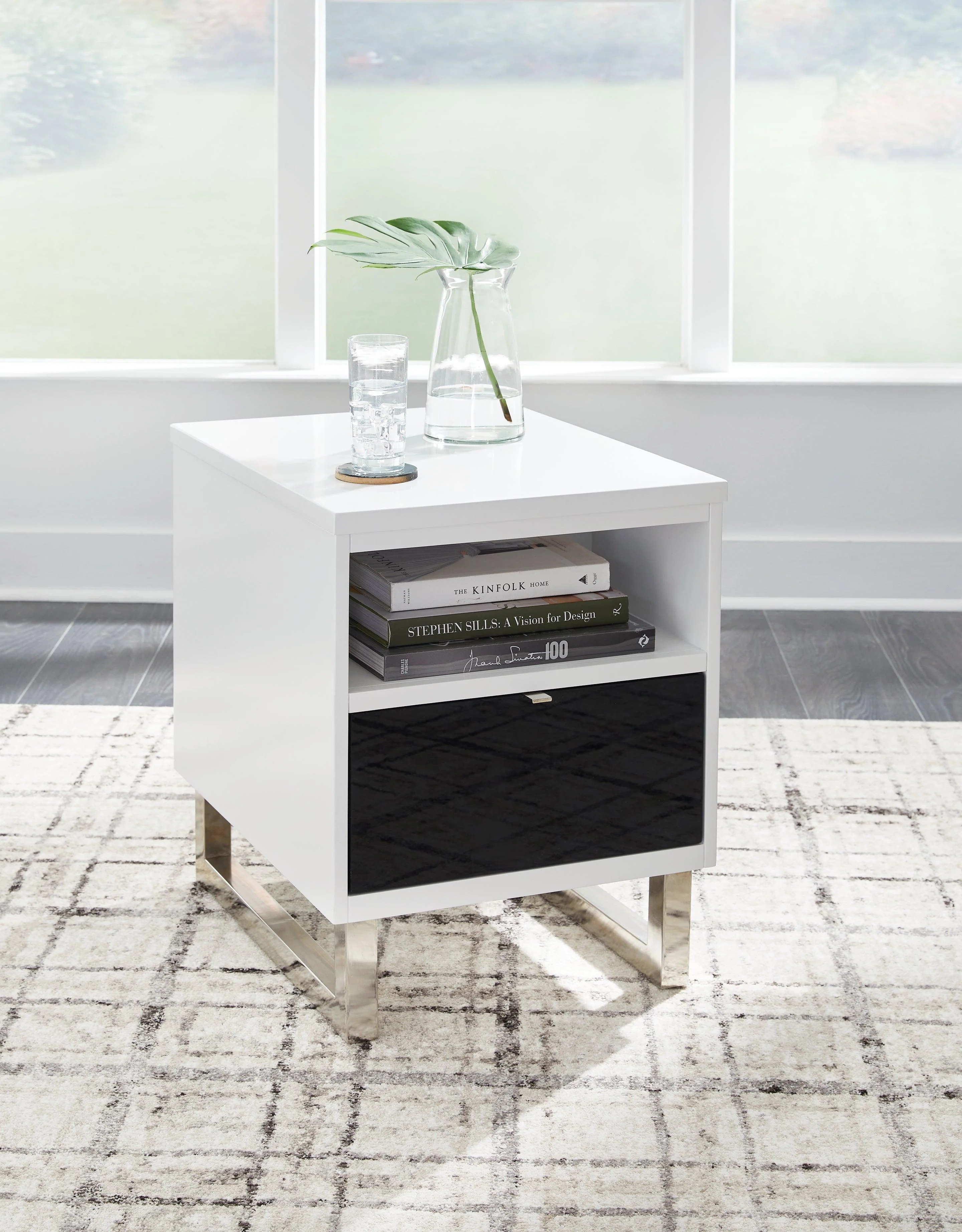 Gardoni White/Black Chairside End Table - Image 11