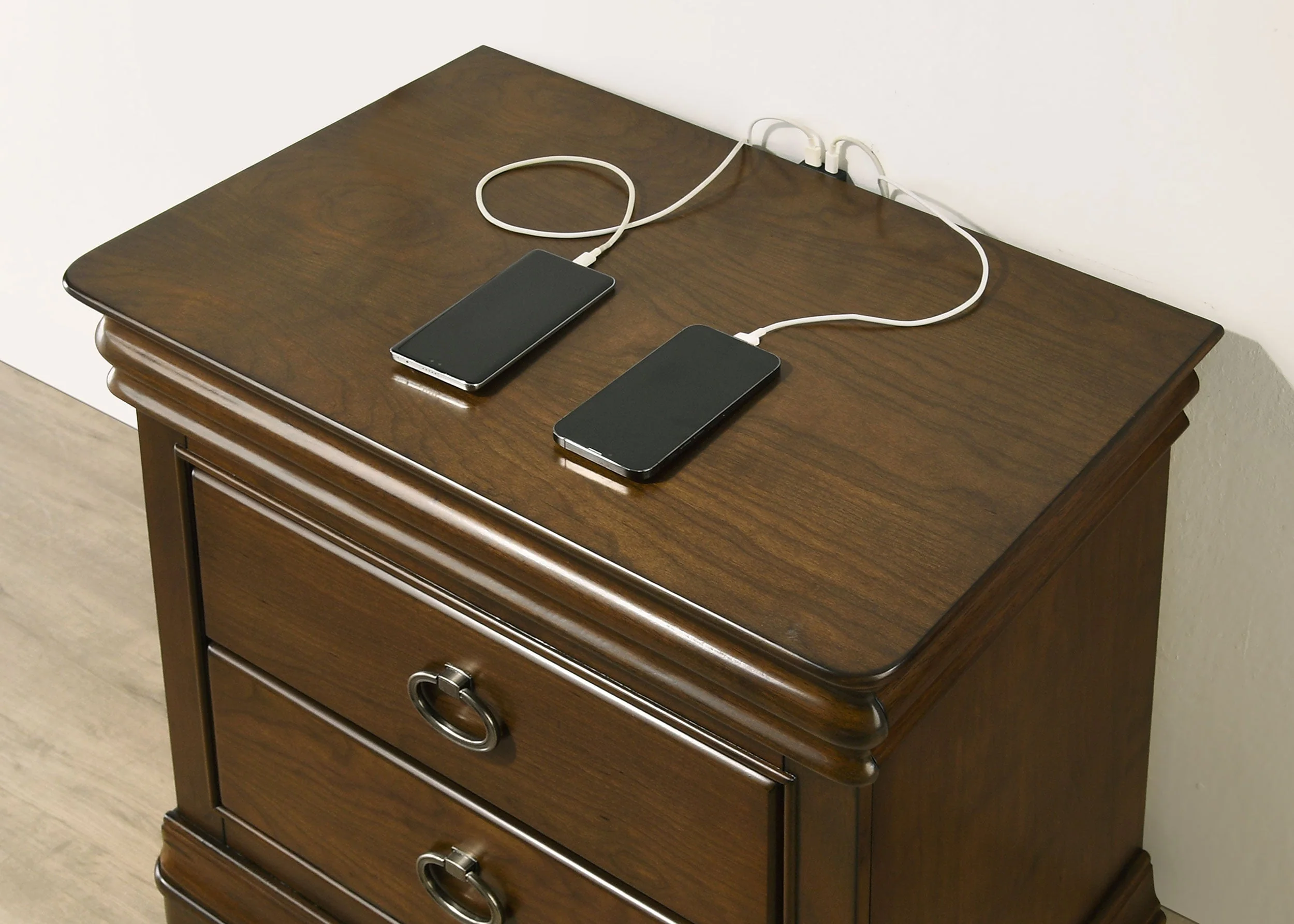 Garland Brown Cherry 3-drawer Nightstand Bedside Table - Image 11