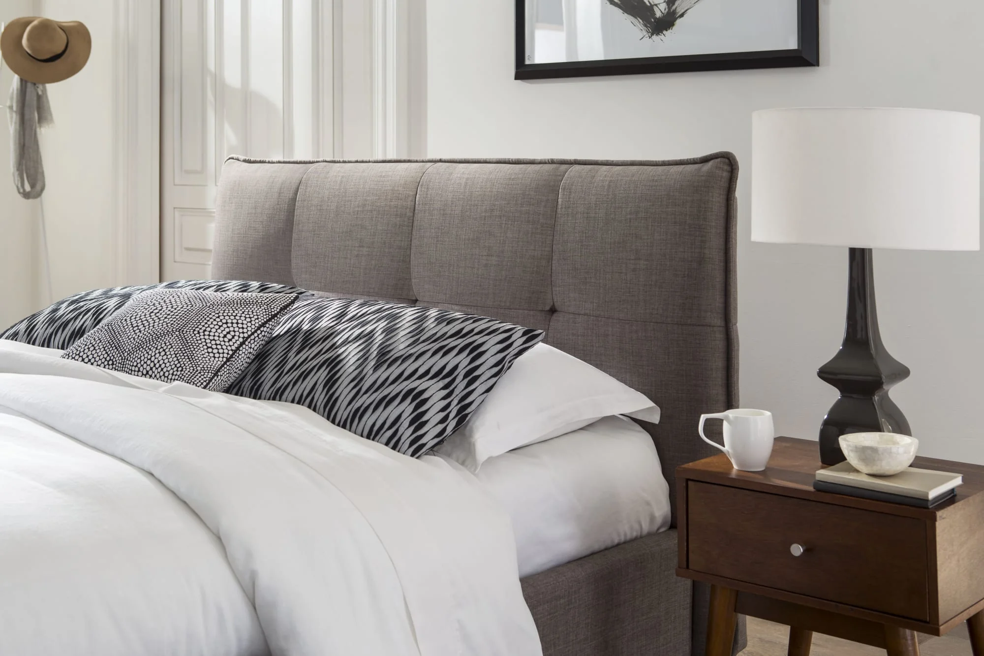 Geneva - Adona Dolphin California King Upholstered Platform Bed - Image 4