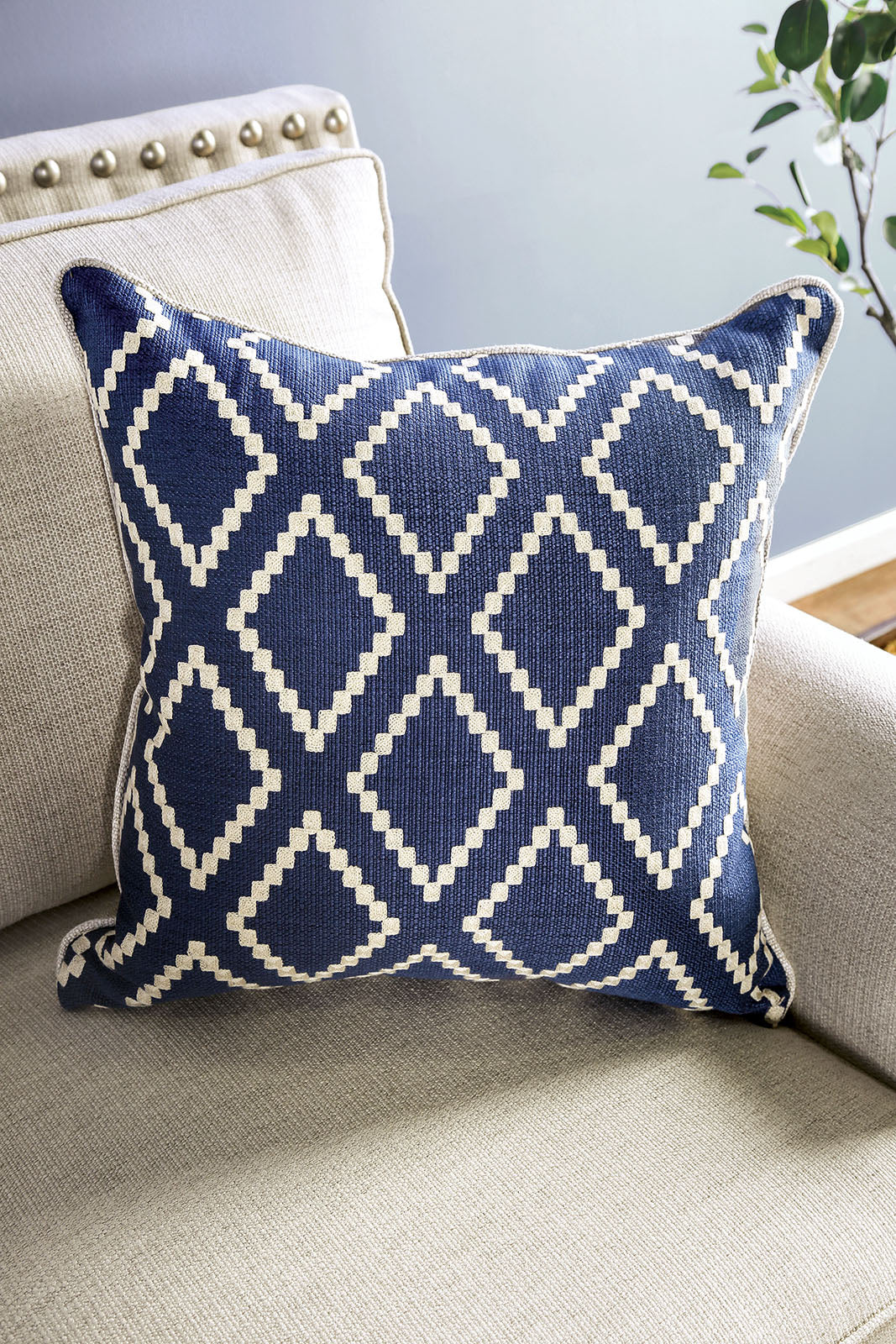 Giovanni Beige/Blue Sofa - Image 6